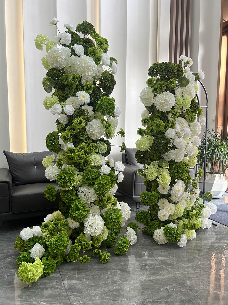 The Story of a Source Factory with 22 Years of Experience in Wedding Floral Art and Props