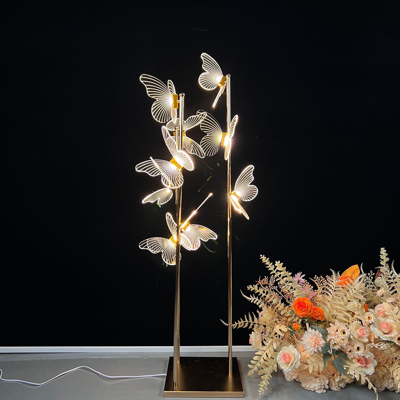 Elegant Wedding Venues Props Butterfly Floor Lamp Butterfly Aisle Lights in Luxury Wedding Ballrooms Decoration