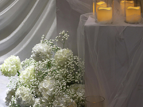 Premium Flower Wall for Wedding & Event Rental | Yingsheng Wedding Premium faux flower wall panel for wedding backdrop rental — white rose design
